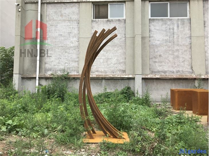 কর্টেন স্টিল (COR-TEN) ভাস্কর্য