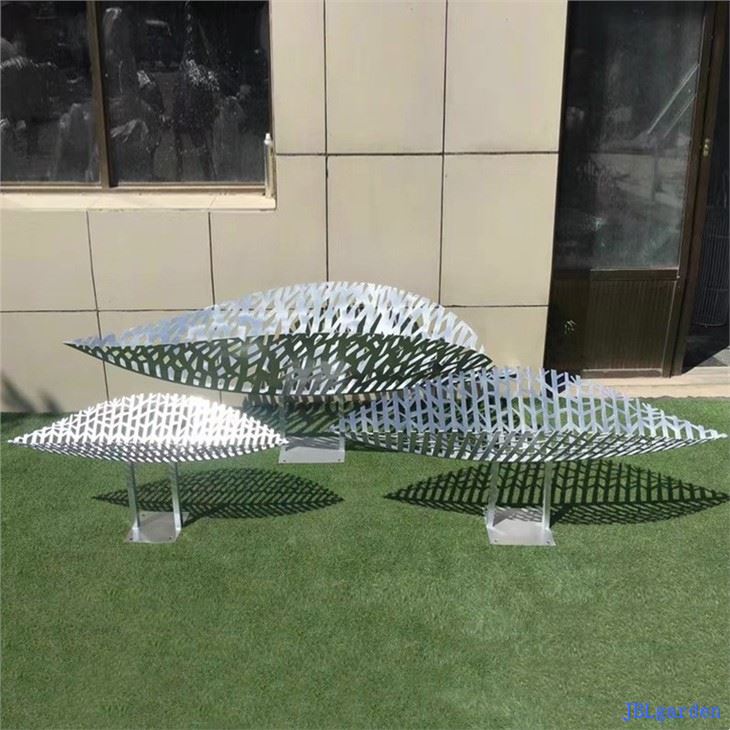 Stainless Steel Garden Leaf Sculpture