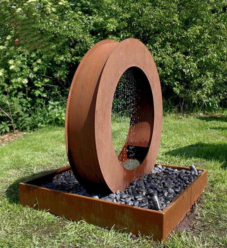 Factory High Quality Rusty Metal Water Fountain