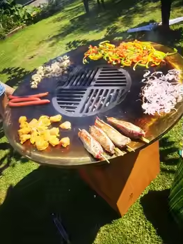 বড় কর্টেন স্টিলের চারকোল গ্রিল