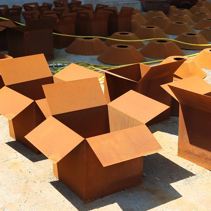 Park Large Metal Flowerpot